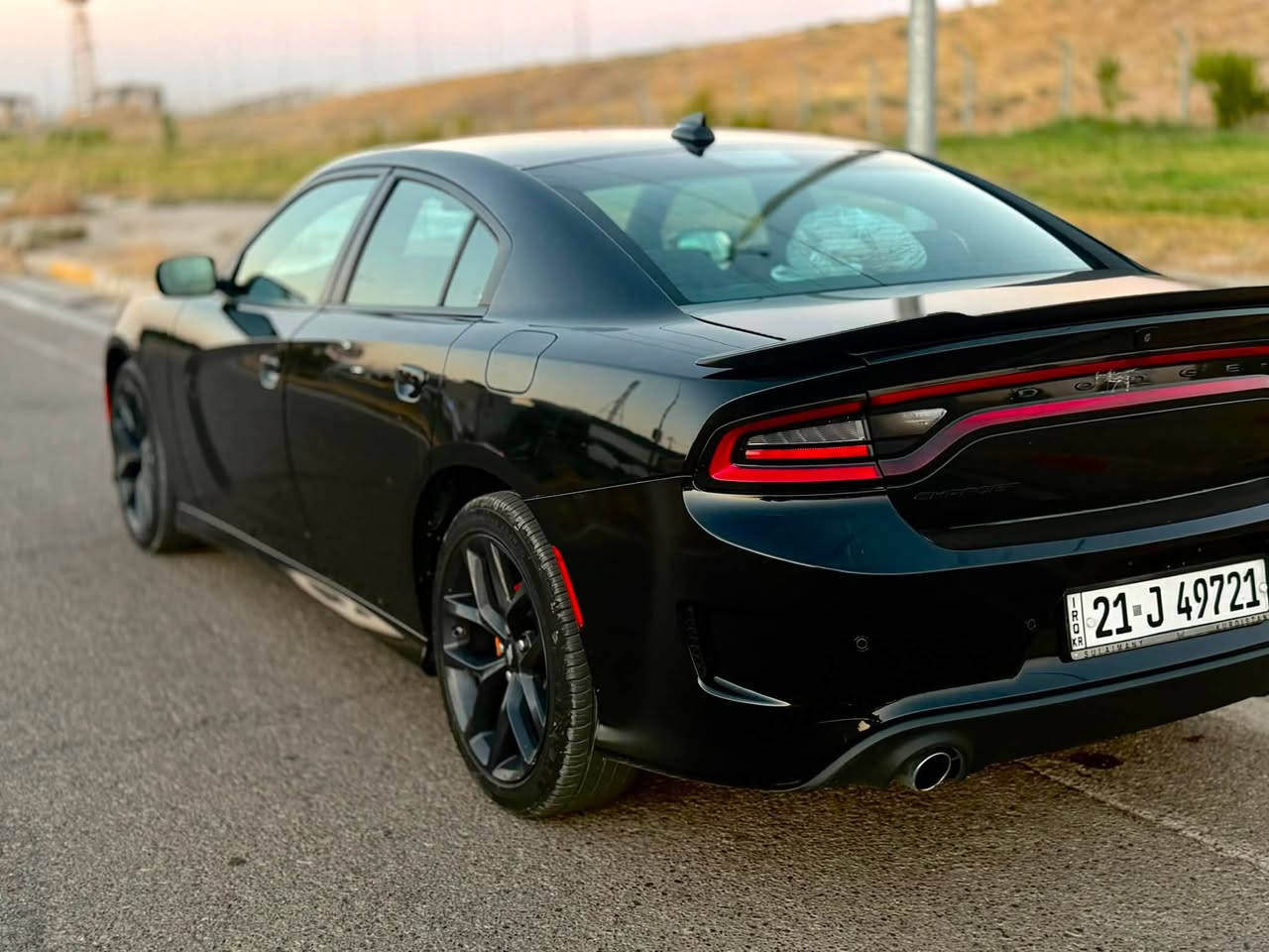 جارجر جي تي  2023 امريكي صور السونار مرفوقه بلمنشور
عداد 80 الف mi  
المحرك V6 سعة 3.6
المواصفات
جناح خلفي أسود
ويل قياس 20 إنچ أسود
مصابيح أمامية زنون
كشافات ضباب زنون
مصابيح أمامية مع LED
حساسات خلفية
شاشة كبيرة مع نظام ملاحة GPS
سستم صوت 
مقاعد أمامية كهرباىيه
محدد سرعة
اتصال بلوتوث
كاميرا خلفية
دخول ذكي (بصمة)
رقم سليمانيه 
للتواصل يرجى الاتصال على الرقم الآتي

***********

