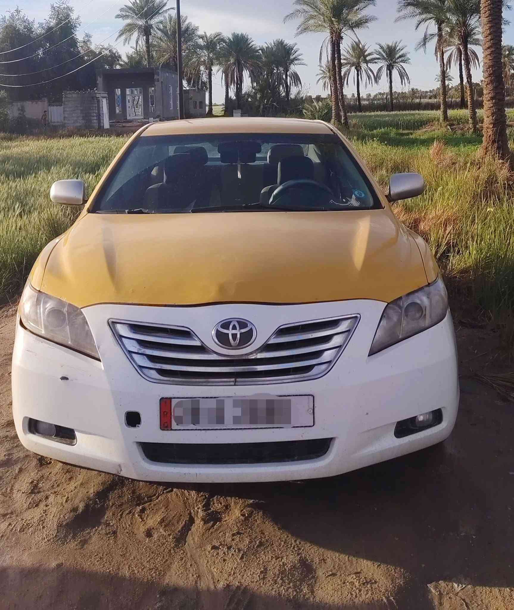 سلام عليكم كامري 2009 وارد امريكي سيارة جاهزة مكينة كير حداديه تبريد تخم تاير كهربائيات باتري جديد راديتر جديد  لايت زنون  شاشه كله جاهز سيارة ضربته من امريكا طخة بسيطة بالجاملغ الخلفي بدون دواخل  والباقي كفالة ليبل واحد مصفرة هيئة وغرامات سنوية بسمي تحويل ثاني يوم ا سياره مال جناي سياره متعوب عليه  مكان نجف مشخاب الاستفسار على الرقم ***********
