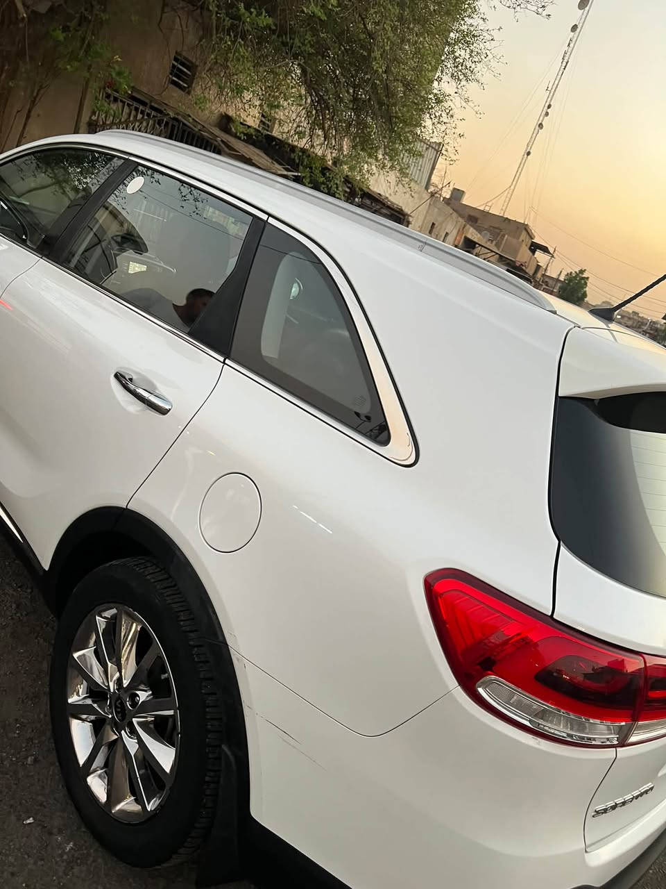سورنتو ١٦ فول الفول ماشيه ٩٥ بسمي كفاله *********** السعر ١٩٥
