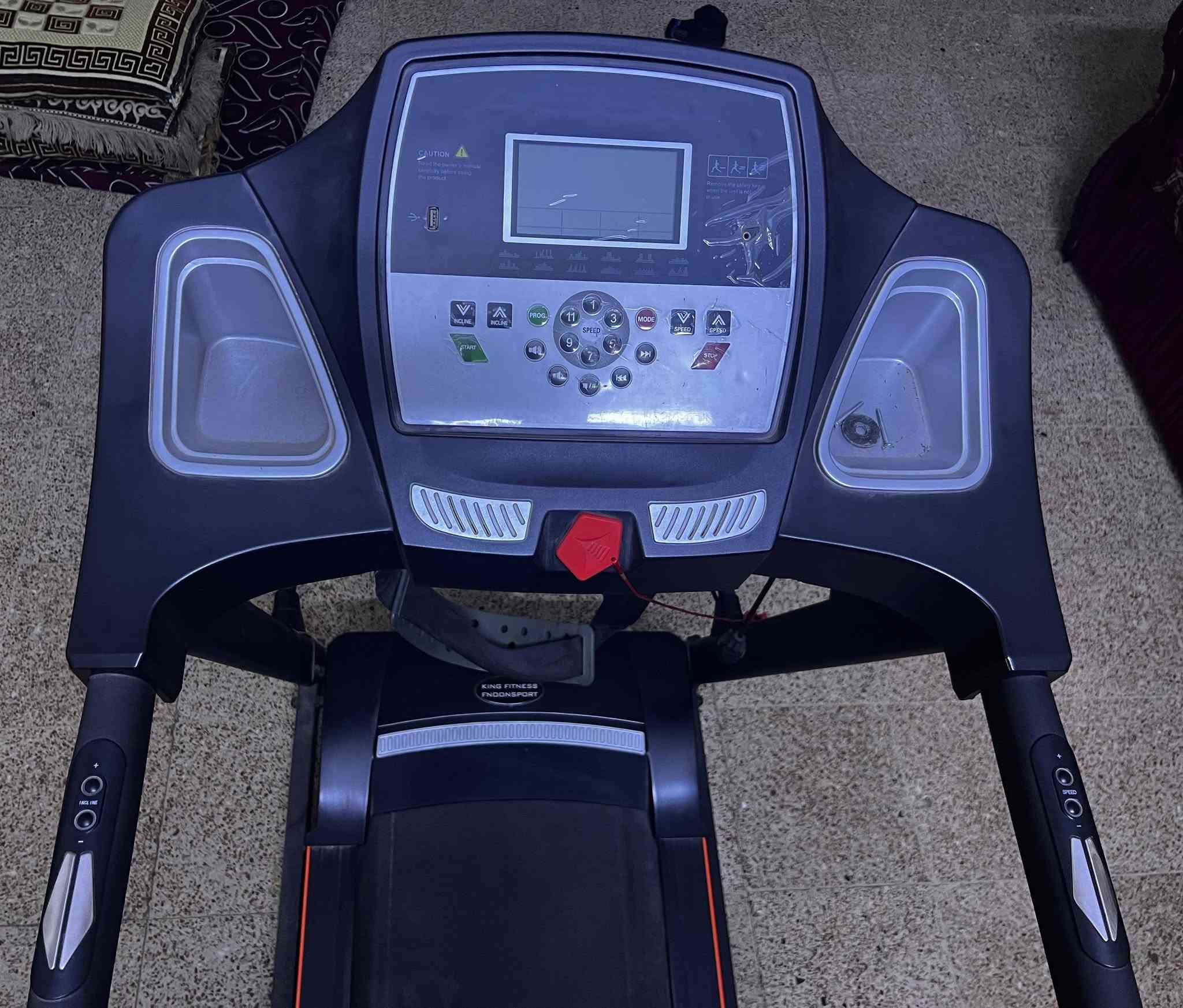 جهاز جري جبلي يتحمل وزن 200
كامل بدون نقص استعمال قليل
السعر 250 وبي مجال بسيط
***********
