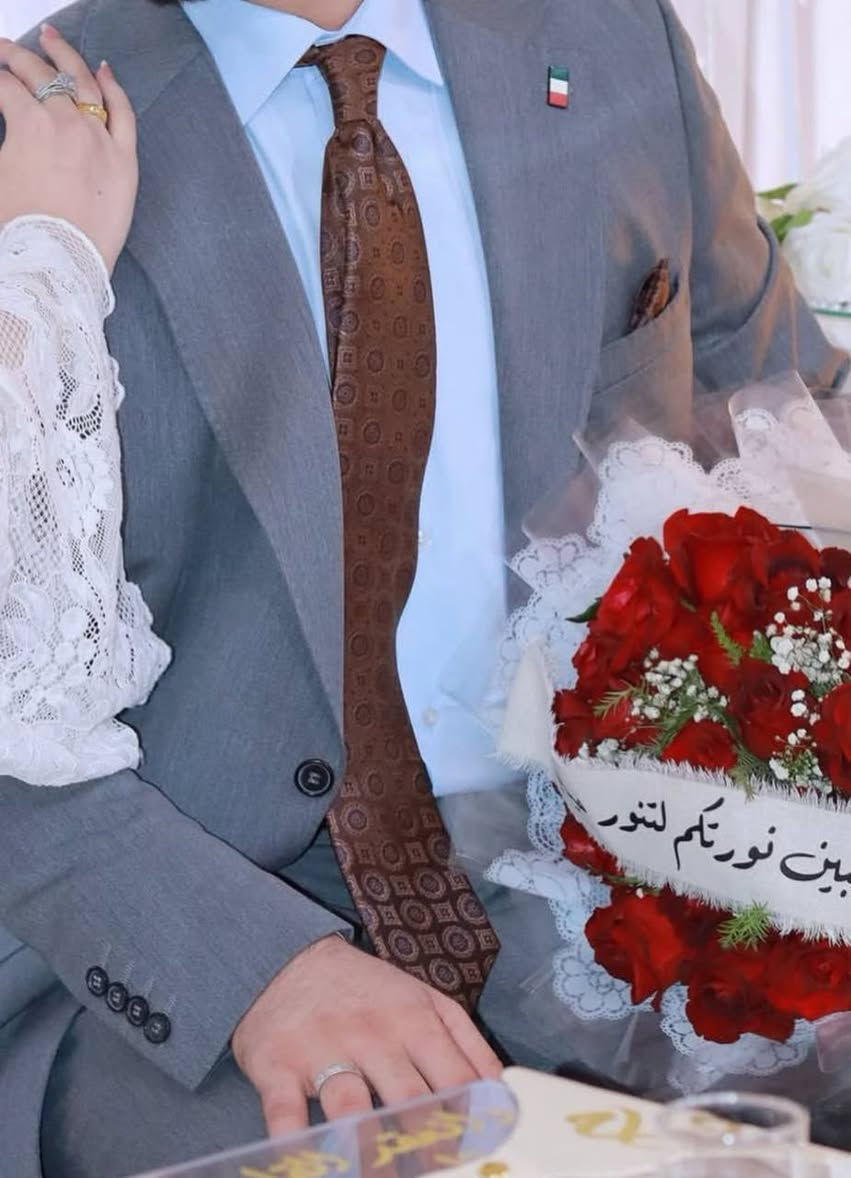 الاستبرق للانتاج الفني😊✨💙":
​عنوان المنشور: نخلد أجمل لحظاتك .. بلمسة فنية احترافية! ✨🎬
​
لكل مناسبة قصة، ولكل قصة ذكرى غالية تستحق أن تُخلد بجودة وإتقان.
​في "الاستبرق للانتاج الفني"، نسعى دائماً لتقديم أفضل الخدمات التصويرية والإخراجية لمناسباتكم السعيدة (أفراح، خطوبات، تخرج، احتفالات، ...إلخ). نتميز بلمسة فنية احترافية تضمن لكم توثيق كل لحظة بوضوح وجمالية تبقى مدى الحياة.
​فريقنا الفني المتخصص جاهز لخدمتكم بمهارة فائقة وابتكار مستمر. لا تفوتوا الفرصة، تواصلوا معنا الآن للحجز واستشارة فريقنا حول أفضل الطرق لتصوير مناسبتكم.
​📸🎬 "الاستبرق للانتاج الفني" .. شريككم في تخليد أجمل ذكرياتكم.
​للتواصل والاستفسار:
📱 [***********]
📍مرايات الصفحة
🌐 [ الديوانية ]
​#الاستبرق_للانتاج_الفني #تصوير_احترافي #مونتاج_فيديو #تخليد_اللحظات #حجز_الآن #أفراح #احتفالات #ذكرى_خالدة
