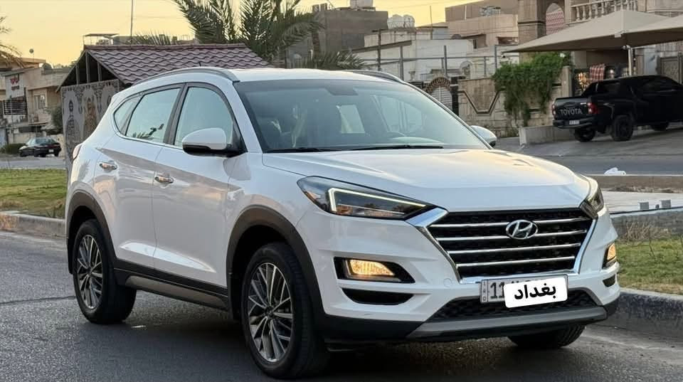 السلام عليكم توسان 2019 خليجي رقم بغداد سياره جديده بمعنه الكلمه ماشيه ٦٥ حقيقي مكفوله عده شويه صبغ من جاملغ بدون دواخل سياره جديد فووووول موصفات محرك وكير شرط شركه
محرك 2000دوش السعر 169 مجال بسيط اخوان 
بصمه تشغيل
كشنات كهرباء
كشنات جلد
بصمه ابواب
تشغيل عن بعد 
تبريد قطعتين
مري شفط
شاشه كاربلي
تحديد مسار
ثلاجه بل جكمجه
حاكيه بلوتوث
انظمه قيادة
كامره حساسات + كشافات
بعد بيهه هواي موصفات مكان سياره بغداد اخوان
للستفسار رقم ***********
