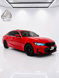 للبيع   BMW 330 M Kit  موديل 22 ماشية 40 ميل   كت كامل 2023 M  تخم ويا...