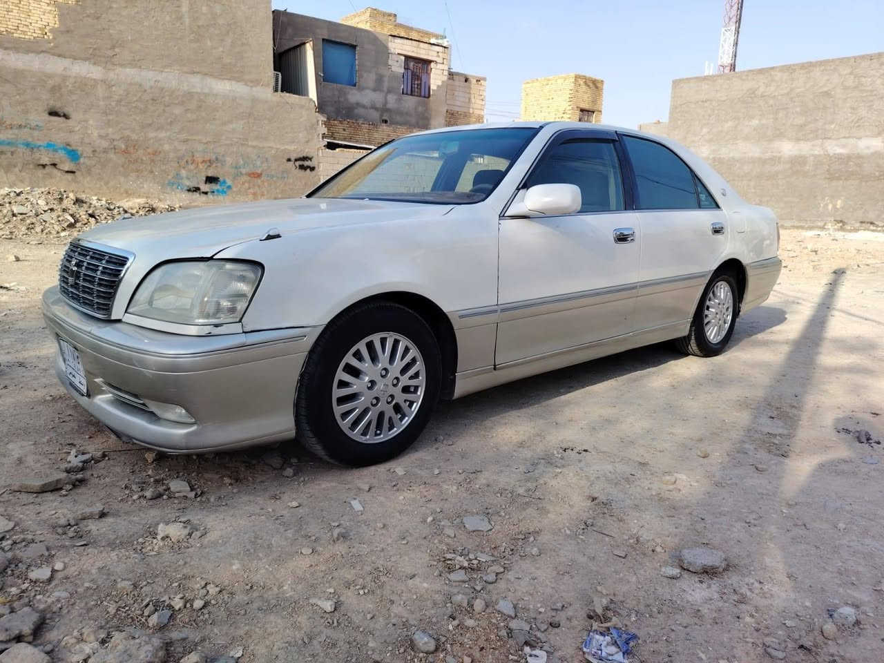 السلام عليكه
ملكه ادوات كصتين مكينه ففيتي  تبريد ثلج  گير كله مكفول شرط تخم تاير بجيس سياره مكفوله من الضربه والصبغ ماعدا الكصه اربع كشنات كهرباء مثبت سرعه ترايك ١٨٠ مكان السياره ناصريه السعر ٣٠ وبيهه مجال
***********
