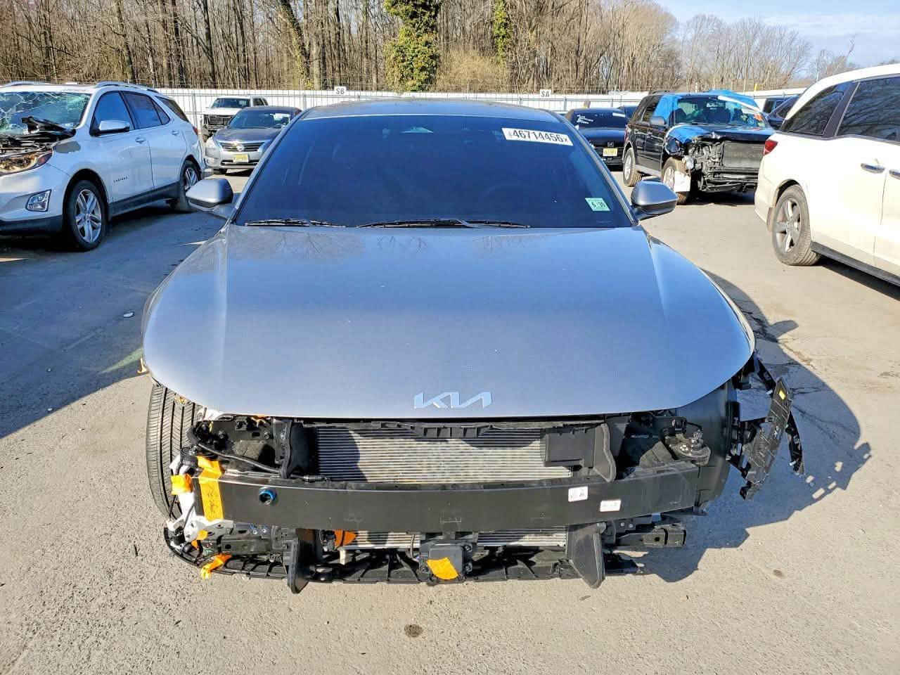 السلام عليكم حبايب للبيع K4 موديل 25 حادث موضح امامك كارفاكس نظيف فقط الحادث ممشى السياره 7000مايل بدون ايرباك السياره بعمان يم معرض اليمامة ابيع مطروح عمان اتريد واصل بغداد حرة او شهداء حسب الاتفاق او بالعافيه على الياخذهه السعر 115 مطروح عمان مكاني بغداد شارع فلسطين او مراجعه شركة جبل النهرين لتجارة السيارات Jebel Al Nahrain for Cars Trading  للاتصال ***********
