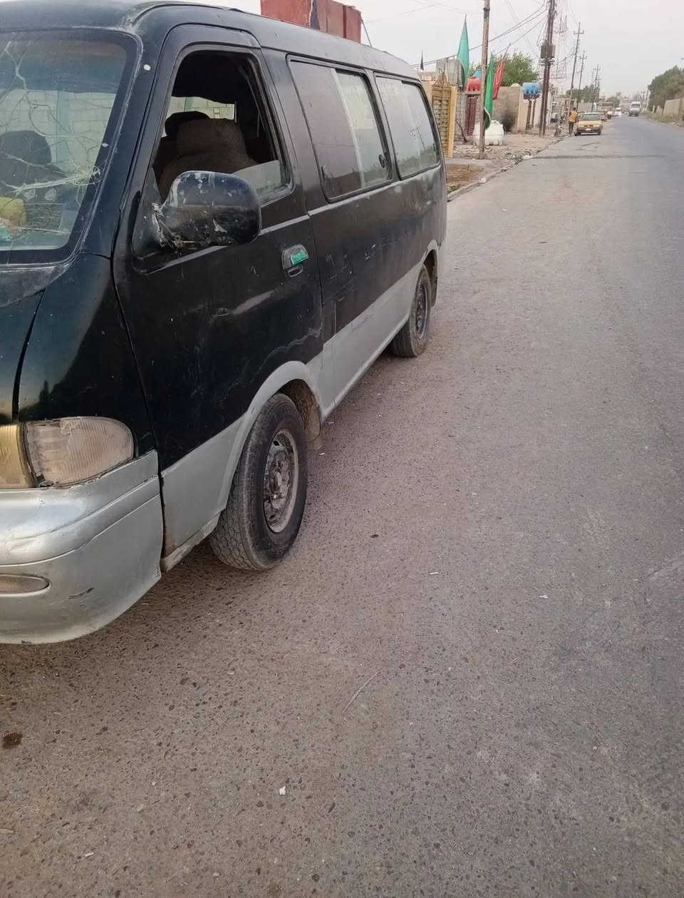 ابريجورقم ديالى احمر ابيع هالموجود اتعهد شرعياته بس
ب17 ورقه 
*********** @إشارة
