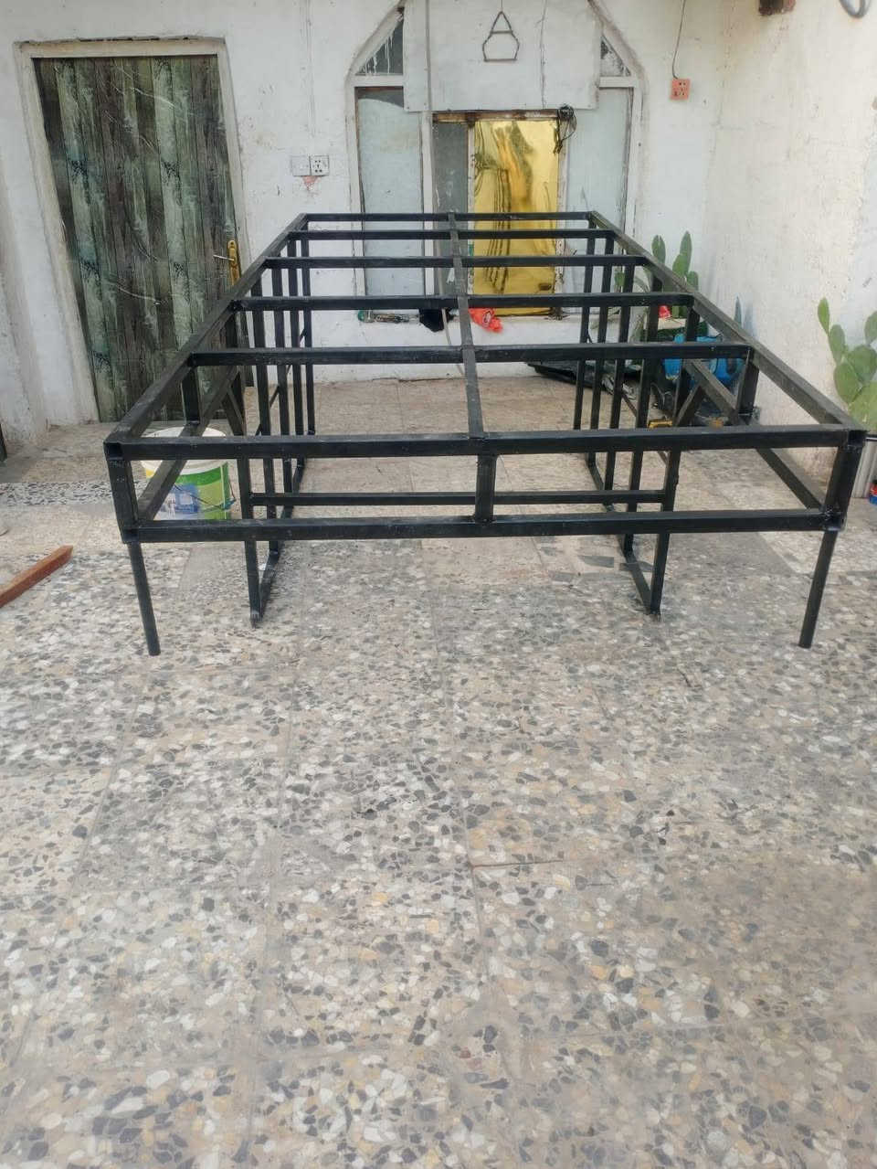 محجر ستوته لبيع السعر 120وبي مجال مكاني داهل الخير حي طارق شيشان ورقم ***********
