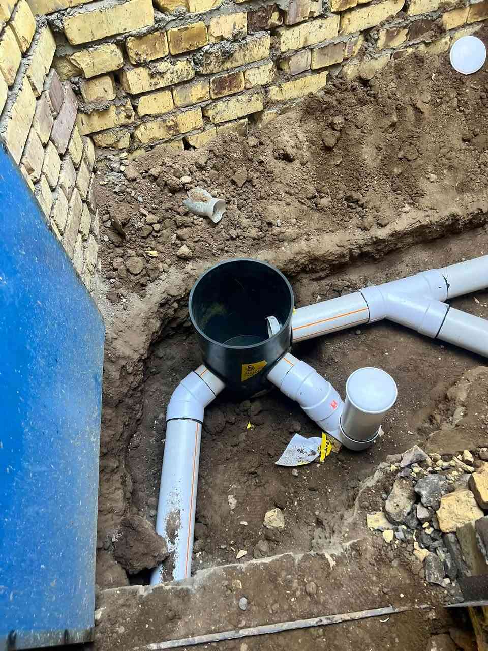 بايب فيتر لتأسيس شبكات الماء والصرف الصحي عمل درجة أولى
وباسعار مناسبة للتواصل ***********
