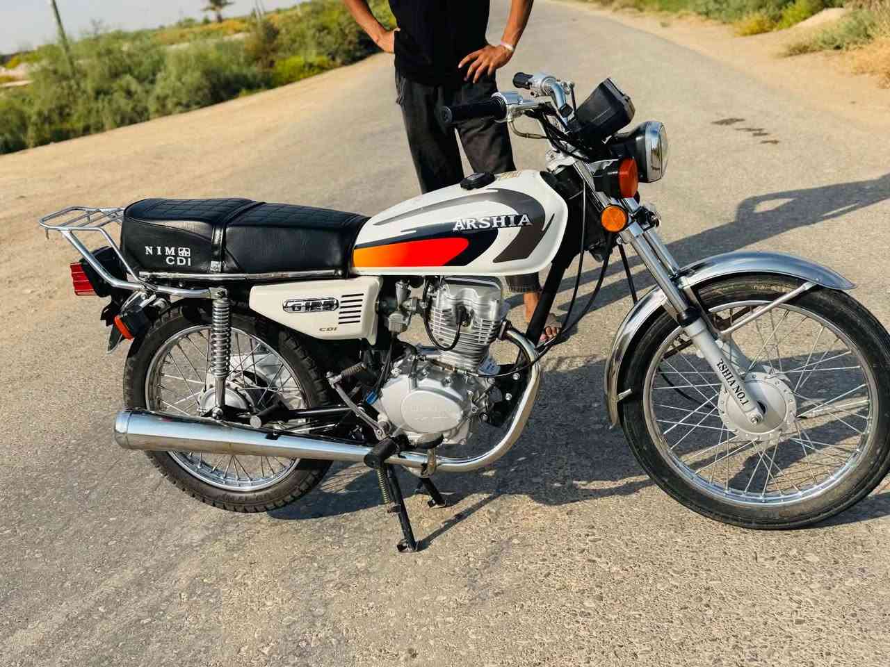 اربعه كير موديل 26 أوراق سكنر دراجه مكفوله مابيها نقص سعرها ٦٥٠ وبيها مجال مكان طريق كوت بغداد قرب تقاطع النعمانيه ***********
