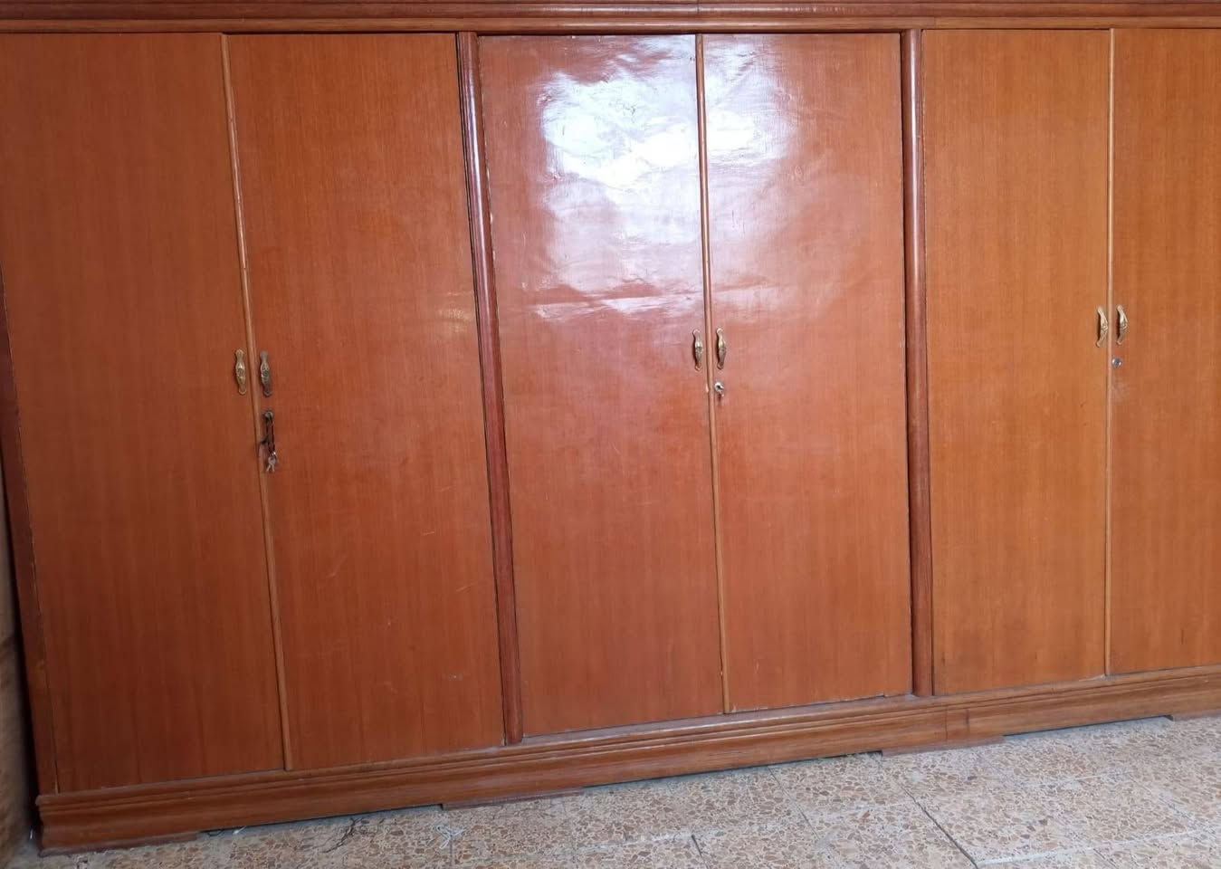 سلام عليكم مكتبه +كنتور +زاويه كلمن وسعر الشراي ينتصل  ⁨***********⁩ متوجد عل وتساب نجف كوفه ناحيه العباسيه
