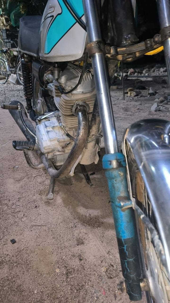 دراجه نامه شوفت عينك ما ينرادله اي شي كهربايات كامله كلوب بيه دبلات شغالت دراجه دكه هندر تجي وتشوف بعينك سعره قفل 275 قفل قفل راجن ال مو شراي لا يتعبني مكاني الهوير رقم تواصل ***********
