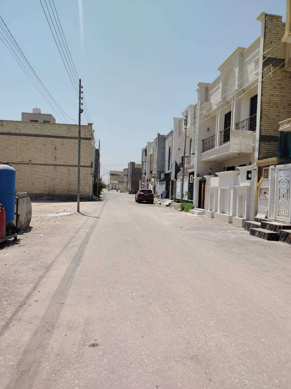 بيت المساحه 50 متر طابقين بناء جديد
استقبال و صاله ومطبخ بالطابق الارضي و غرفتين سويت بالطابق الاول
العنوان :
كربلاء المقدسة خلف مستشفى ابو مهدي المهندس ( ام الاقواس ) 
طابو زراعي اقرار محكمه

السعر مناسب علق بتم او
الاتصال او التواصل  ***********
