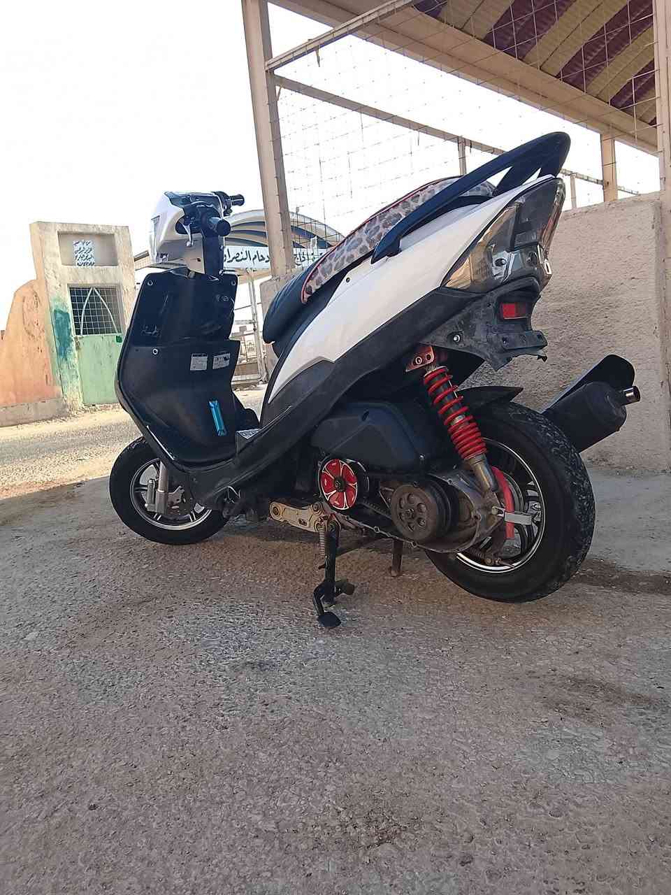 دراجه ماكس عدله البيع 
مكينه مكفوله ما مفتوحه 
كفرات بلادي 
كلجات رياضي  
صالنصه رياضي 
شيال رياضي 
دبل امامي  رياضي 
دراجه جديده 
مكاني نجف الاشرف 
رقمي ***********

