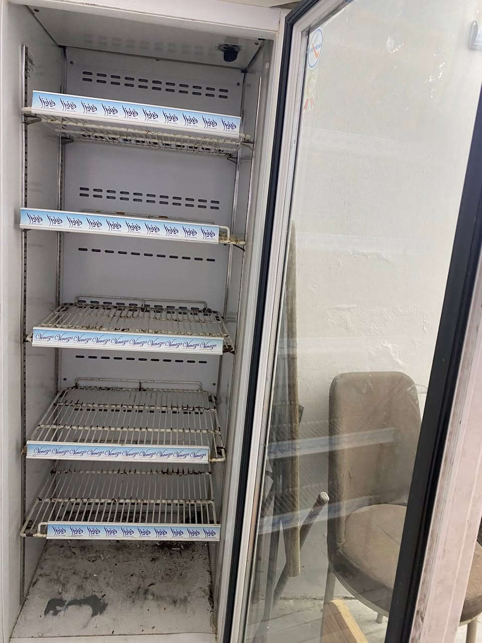 عارضة مستعملة للبيع
بغداد الصليخ
***********
