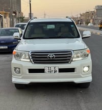 📍كلك ادوات ادوات ادوات  للبيع فقط لاندكروز مديل 2014 لون  ابيض  بحاله ...