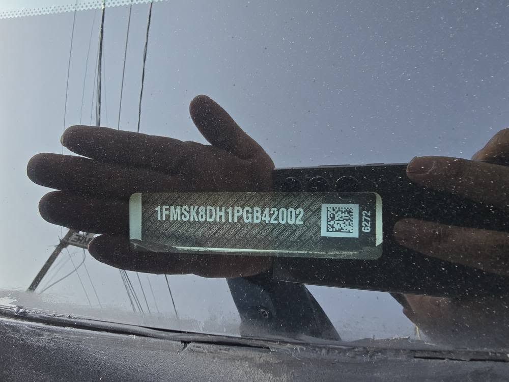 فورد اکسپلور • ٢٠٢٣ • XLT بانوراما