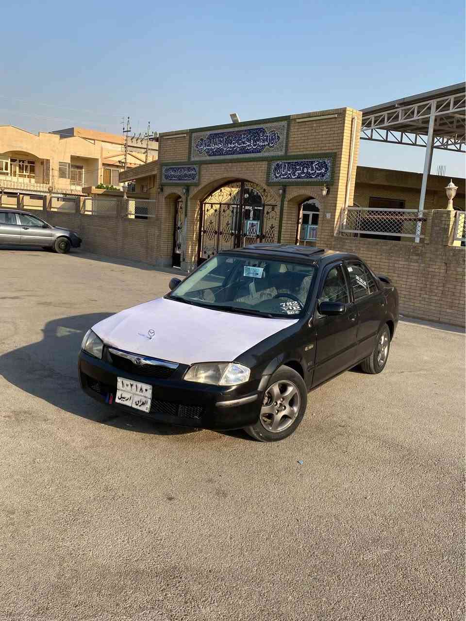 مازدة 323 مؤديل 2000 گير عادي جوار جام كارةبا گير مةكينة توند و تؤلي بةشةرت سةيارةكة جاهيزة يةك دينار مةسروفي نية جوار تاية و ويلي نوية 2 وةرةقة خةرامةي لةسةرة دواي محملة دةگةرينمةوة سي جوار پارجةي بؤياخة سحري 37 وةرةقة شوين هةولير رةقةم تةلةفؤني خاوةني *********** أربيل, العراق
