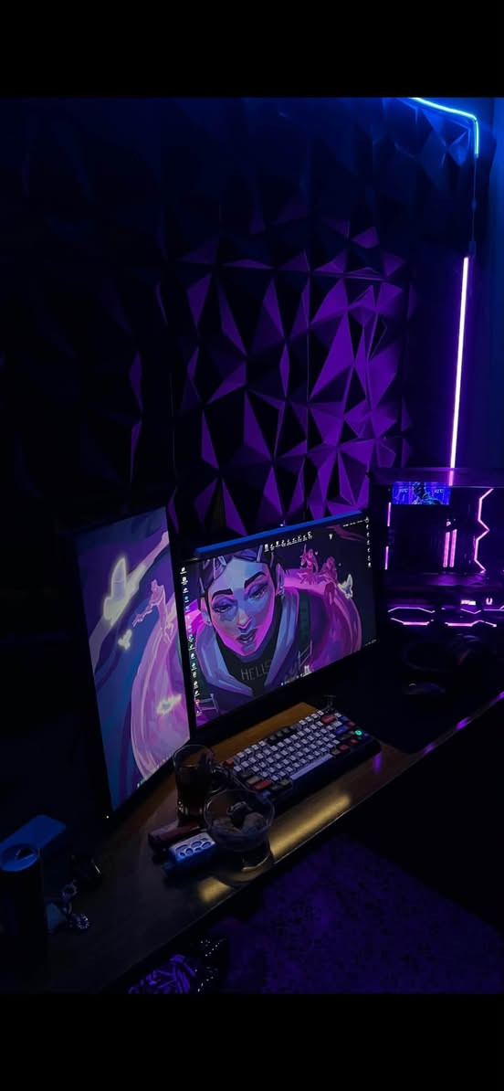 السلام عليكم 
تجميعة للبيع
كرت الشاشه: RTX5080 ZOTAC SOLID
المعالج: CPU AMD Ryzen 7 9800X3D Tray
 المذربورد: ASUS TUF Gaming X870-PLUS WIFI
 الرامات: XPG Lancer DDR5 32GB (16GB x 2) 6400MHz CL32
 المبرد المائي: Thermalright Frozen Warframe 360 LCD (TROFEO VISTION)
 الكيس: Lian Li O11D Vision Compact (Black)
 مجهز الطاقة (باور سبلاي): MSI MAG A1000GL PCIe5 1000W
 التخزين: WD_BLACK 2TB NVMe PCIe Gen 4 (7250)
 المراوح: Asiahorse Nyota Case Fans (Black/White - Reverse/Normal) x 3
السعر 4,000,000  فقطططط كيس📍📍📍

كراتين القطع كلها موجوده ومهجزة من مكتب كالكسي بشهر ال10 الفات 

ملحقات وياها شاشة g9 oled 240hz
Ups online 
Mouse logitech superlight 2
Keyboard gravastar mercury 
سماعه huperx cloud 3 s 
ميز تفصال 180x60 
وبعد اكو هواي ملحقات اضافيه
مكاني بغداد المشتل توصيل ماعندي وقطع ما ابيع📍📍
***********
