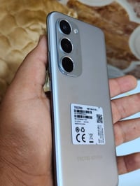 تكنو سبارك ٤٠ برو • ٢٥٦ • ١٦ رام