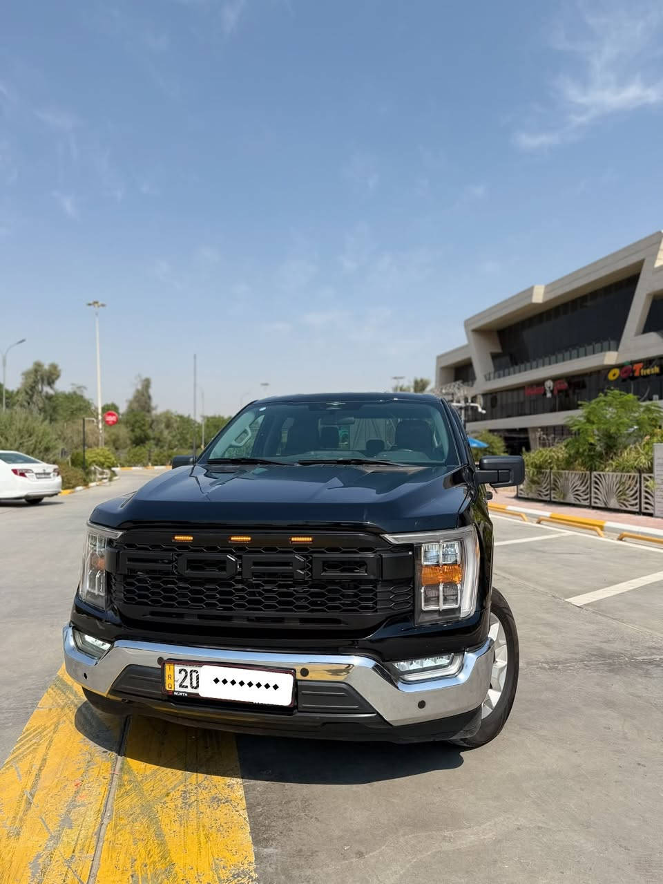 للبيع فورد F150 موديل 23 أمريكي 228 $
حادث جاملغ أمامي وبنيد بدون دواخل 
موضح داخل المنشور 
صبغ ثلاث قطع بدون دواخل
مواصفات XLT

باب طويل بدي قصير المرغوب

حجم المكينه 5000V8

كير تعليك كراسي متصل رقم مميز بأسمي ديالى انكليزي 

كير مكينه مكفولات تبريد ثلج حداديه صدر تخم تاير السياره جاهزة السعر 228اوبيها مجال للشراي مكاني ديالى بعقوبة للستفسار أتصال ع الرقم ***********
