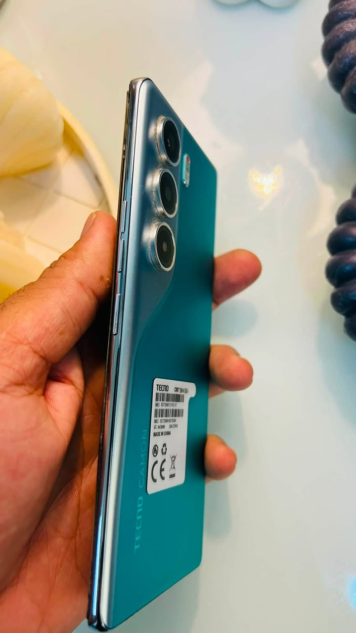 السلام عليكم تكنو كامون 40 برو 5G
✨ Tecno Camon 40 Pro 5G
💾 الذاكرة: 256GB
325 وبيه مجال حق الجيه ***********
