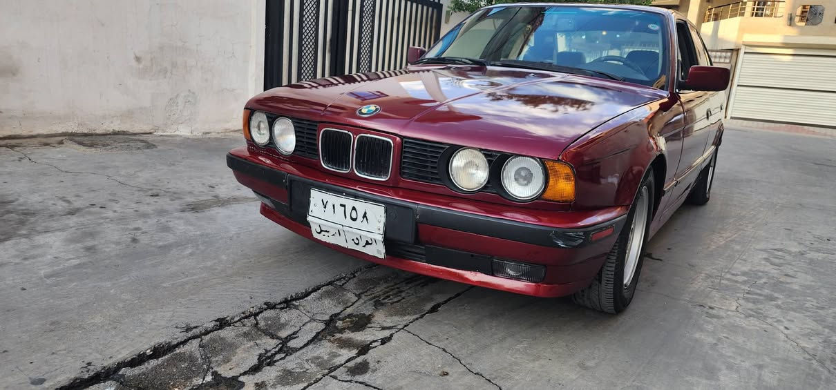 بي ام 525 بلادي موديل 90 سنويه صارله سنه ساقطه هزه وبراد جديد مكينه دبل ديجتال كير عادي بشرط قفل مركزي جامات كهرباء صدر كدام بشرط بيها ضربة بل جاملغ امامي جهه سكن سياره بيها غرامه 3 اوراق تنزل من سعر
السعر 40
*********** كركوك, العراق
