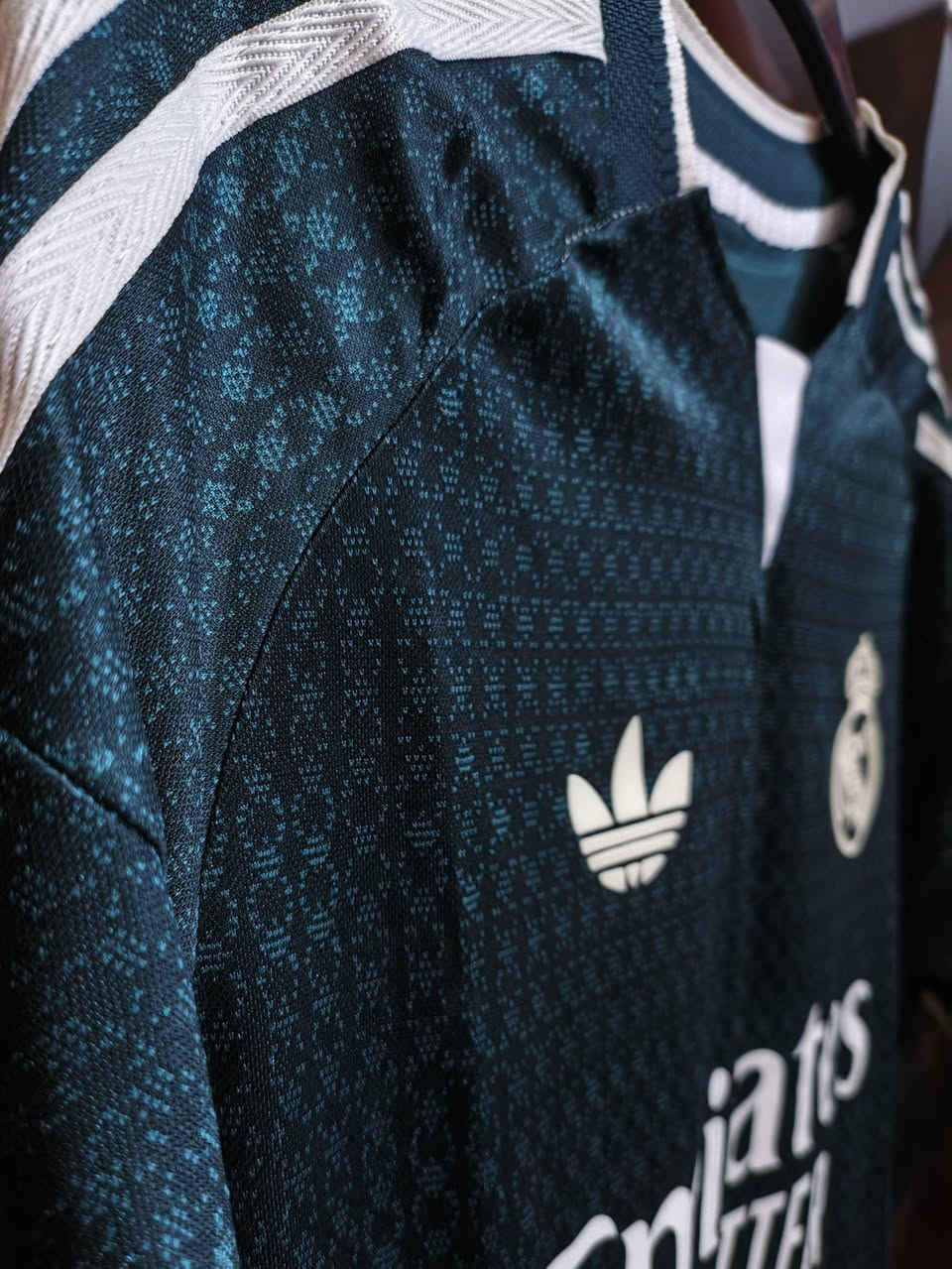 مدريد الاحتياطي 🟢
-نسخة لاعب
-موجود كل القياسات✅

-يوجد توصيل جميع محافظات العراق🚚

-تواصل واتساب (***********)📞.
#الكابتن #دريسات #مدريد
