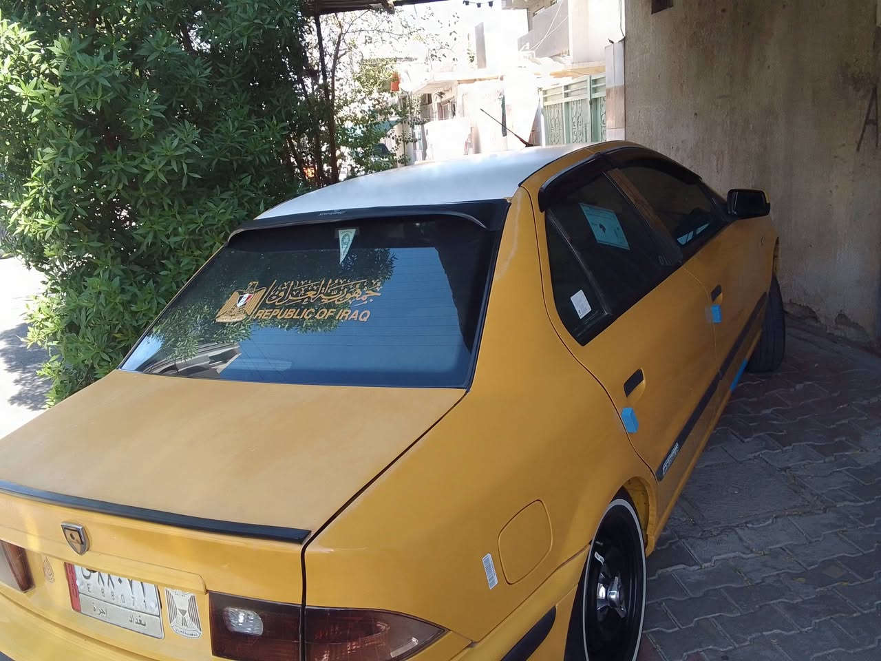 السلام عليكم سمنت للبيع موديل 2013 رقمها بغداد سنويتها باسمي سياره جاهزه من كل شيء خير من الله وبالعافيه علي اخذها عنوان السياره واسط قضاء العزيزيه سياره رايدها 47 ورقه وبيها مجال للطيبين وبالعافيه علي اخذها لان انا موظف واريد اشتري خصوصي يوم يخلوها الطبل الدائره وهذا رقمي وبي واتساب ***********
