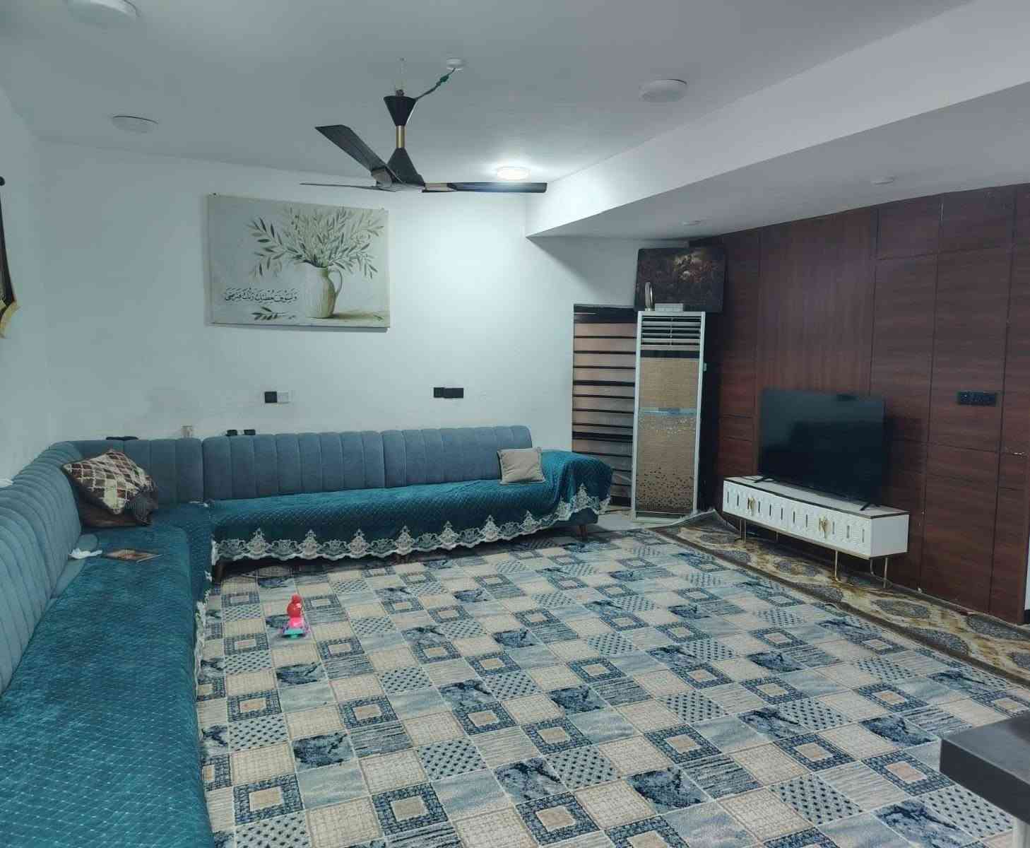 🏡✨ فرصة لا تعوض – دار مميزة للبيع في مجمع بيتي الأول خلف شارع 60 ✨🏡
إذا تبحث عن بيت جاهز للسكن بموقع ممتاز وتصميم مريح للعائلة، هاي فرصتك.

🔹 الدار طابقين 200

🔹 4 غرف نوم

🔹 حديقة وجلسة خارجية

🔹 استقبال واسع

🔹 مطبخ مفتوح على الصالة

🔹 3 حمامات

🔹 صالة عائلية بالطابق الثاني

🔹 سطح مسقف

🔹 سستم كاميرات مراقبة

🔹 تانكيات ماء عدد 2

🔹 كهرباء وطنية خطين

📍 موقع مميز وخدمات متكاملة

✅ الدار مطلوبة للمصرف العقاري

💰 السعر: 100 مليون دينار

الدار نظيفة وجاهزة للسكن مباشرة، والمعاينة خير دليل.

📩 للجادين فقط، التفاصيل واتساب ***********
