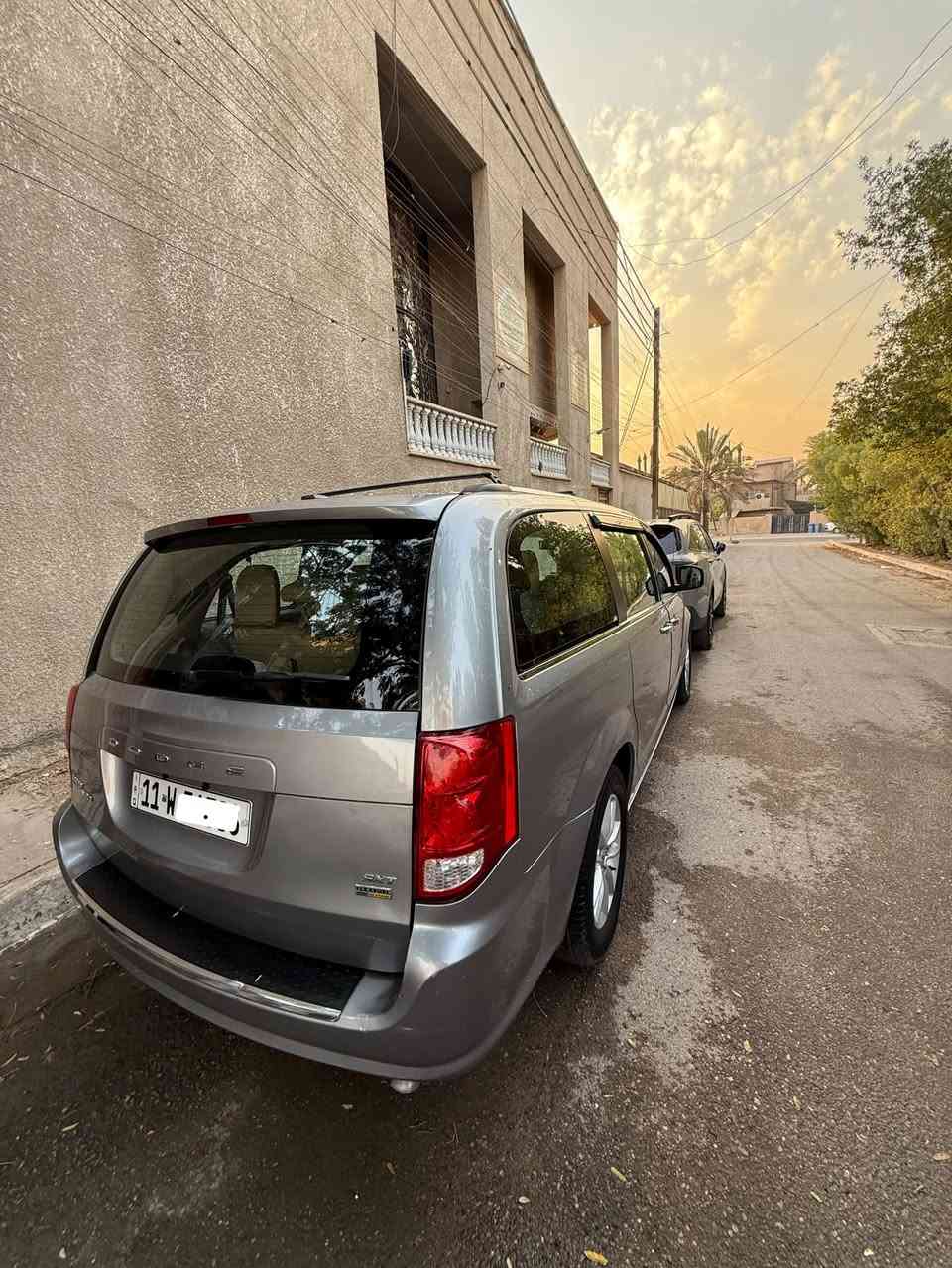 كرفان sxt 2019
* المحرك: 3.6 لتر fVf6
*كير أوتوماتيك 6 سرع
* مقاعد جلد
* كرسي السائق كهربائي 8 اتجاهات
* تحكم كهربائي بالمقاعد والمرايا والنوافذ
* أبواب جانبية كهربائية
* باب خلفي كهربائي
* تشغيل عن بُعد
* تحكم ستيرن كامل
* تكييف 3 قطع
* تغليف ارضيه بالكامل
* 7 مقاعد.
*48 الف ميل
* سنويه 2034
*صبغ جاملغ وبنيد
* الحادث بدون ضربه
*صور الحادث مرفقه بالمنشور
(فحص سونار جديد قبل اسبوع)
السعر $180
مكاني بغداد البلديات
***********
