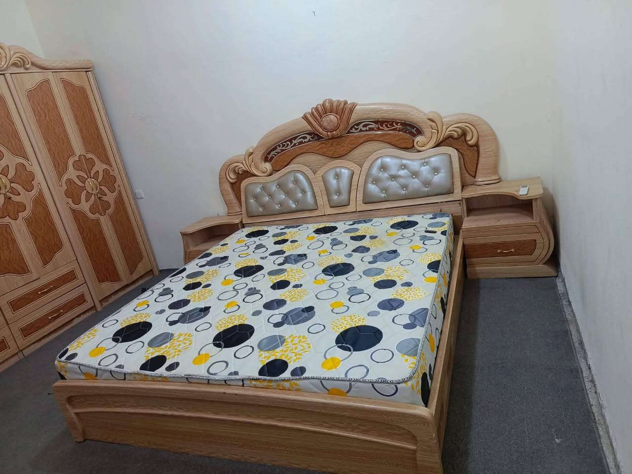 غرفه مستعمله. للبيع مستعجل قيم واخذ. تواصل واستفسار اكثر تصال ع رقم *********** مكاني كربلاء حي الحسين
