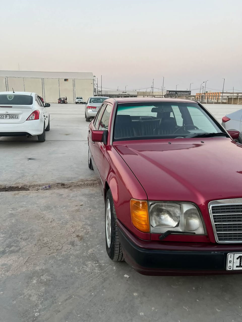 ‏السلام عليكم للبيع مرسيدس موديل 91 رقم بابل دولي تحويل ثاني يوم سيارة محورة مكينة بطة تخم تاير جديد حدادي جديدة السيارة ما فيها ضربة قوية العنوان واسط الكوت مركز المدينة البيع مستعجل السعر 52 وبيها مجال للشرا رقم الموبايل *********** ￼
