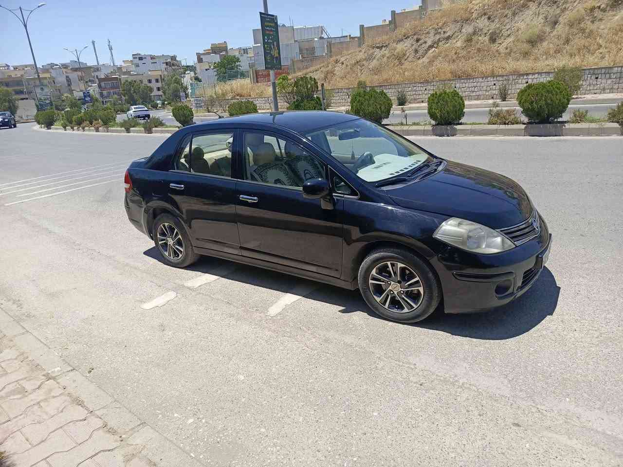 نیسان تیدای 2011 ی ناوزەزد ‌                                                   چوارجام کارەبای شاشەئایپد.قوفڵ مەرکەزی چوارتایەی لۆکی لەژێردایە .سەنەوی تا2027تازەیە.گێڕومەکینەی بەشەرت .تەبریدساردوگەرم .تەحویل وخەرامەبەشەرت .220هەزاڕڕۆیشتوە.تەنهادووپارچەی زۆربچوکی هەیەلەسەربۆنیتەئەویش بێ ناوگرتن.85 .*********** السليمانية, العراق
