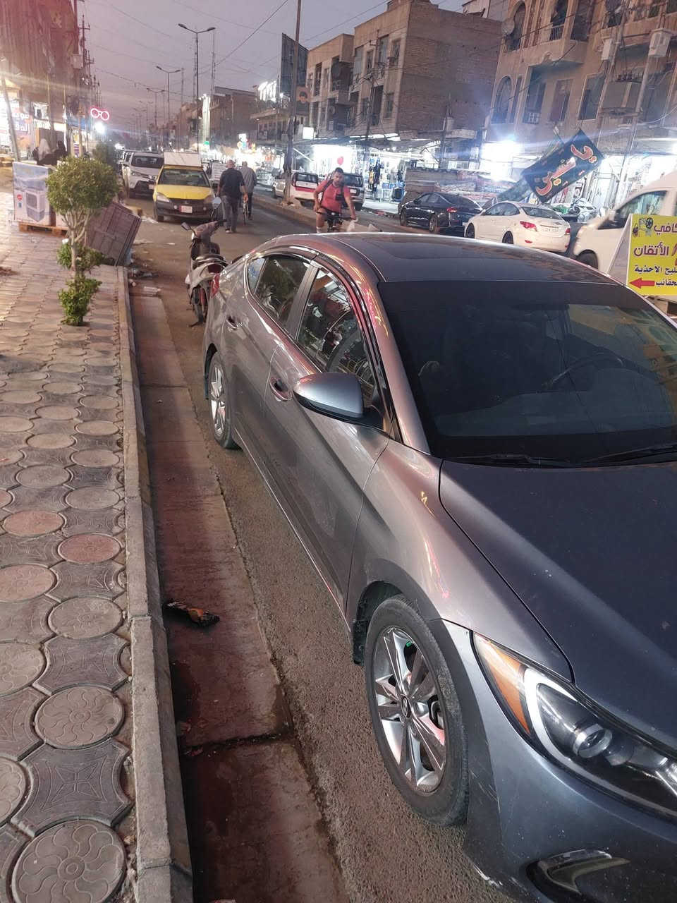 سلام عليكم  النترا موديل ١٨ امريكي حادثه بس بنيد صبغ بس بنيد والدعاميات  السياره فول ماعده كراسي عادي كير محرك ابلاد  ماشيه ١٣٨السعر ١١٥ تليفون ***********
