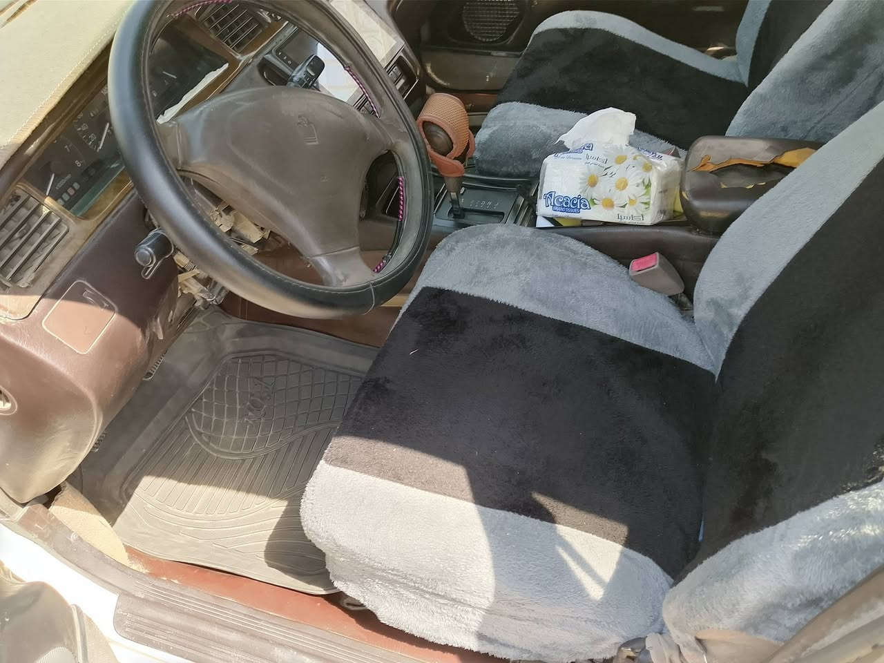 سلام عليكم من رخصه الادمن بطه فصل. رقم انكليزي جديد بصره مكفواله من النقل والكص والعيب الشرعي  كلشي شغال بيها سياره جاهزه وجديده  السعر46...التصال عرقم ***********
