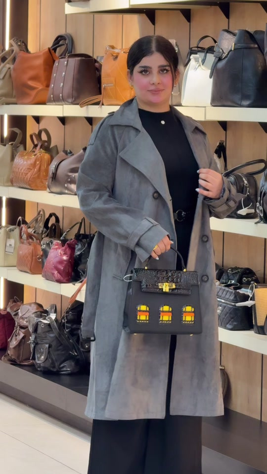 NEW COLLECTION 🍂 الموسم الجديد يبدأ من هنا 🤎 اكتشفوا مجموعة خريف وشتاء 2026/27 الآن في الكوخ للأزياء.  #الكوخ #كوخ_فرع_بغداد_الجديدة #الموضة #ستايل #الموسم_الشتائي

