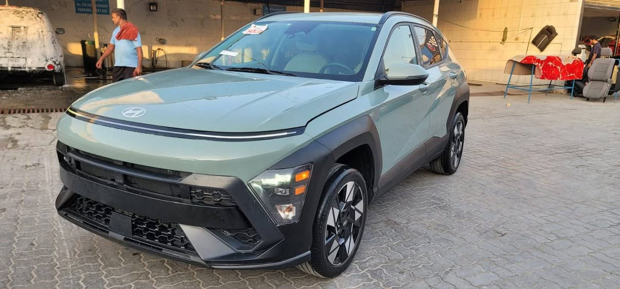 🚗 Hyundai Kona 2024
💰 السعر: ‏١١٥ US$

🚢 السيارة تصل إلى الميناء مع التصليح بالسعر المنشور وغير مدفوعة الكمرك

📋 المواصفات:
🚘 نوع الهيكل: SUV
🚙 الموديل: Kona
🏷️ الفئة: Sel
🔧 المحرك: 2.0L, 4 cyl.
⛽ نوع الوقود: بنزين
⚙️ ناقل الحركة: أوتوماتيك
🛞 نظام الدفع: دفع رباعي دائم
🎨 اللون الخارجي: رمادي
🛣️ المسافة المقطوعة: 17528 miles
💥 الأضرار: أمامي / جانبي
🔑 المفاتيح: نعم
📆 تاريخ البيع: 2026-02-11
🆔 الشاصي (VIN): KM8HBCAB8RU055392
🔢 رقم اللوت: 1-95000955

📞 للاستفسار والحجز واتساب: +9647838304504
📅 تاريخ النشر: ٤‏/١٠‏/٢٠٢٦
🔗 رابط السيارة: https://car4i.com/cars/df722d7c-7e7b-45a6-8e10-5968f3a63a5e https://car4i.com/cars/df722d7c-7e7b-45a6-8e10-5968f3a63a5e

نص مكتوب في الصور:
- سيارات الوارد الامريكي اشترى الان احمد الشمري كونا 2024 مشحونه للبصره واصل ميناء 115 السعر 115 السيارة واصل الى الميناء مع تصليح وغير مدفوع الكمرك ويمكن ادخالها كتاب شهداء للاتصال والاستفسار ***********
- 55000953