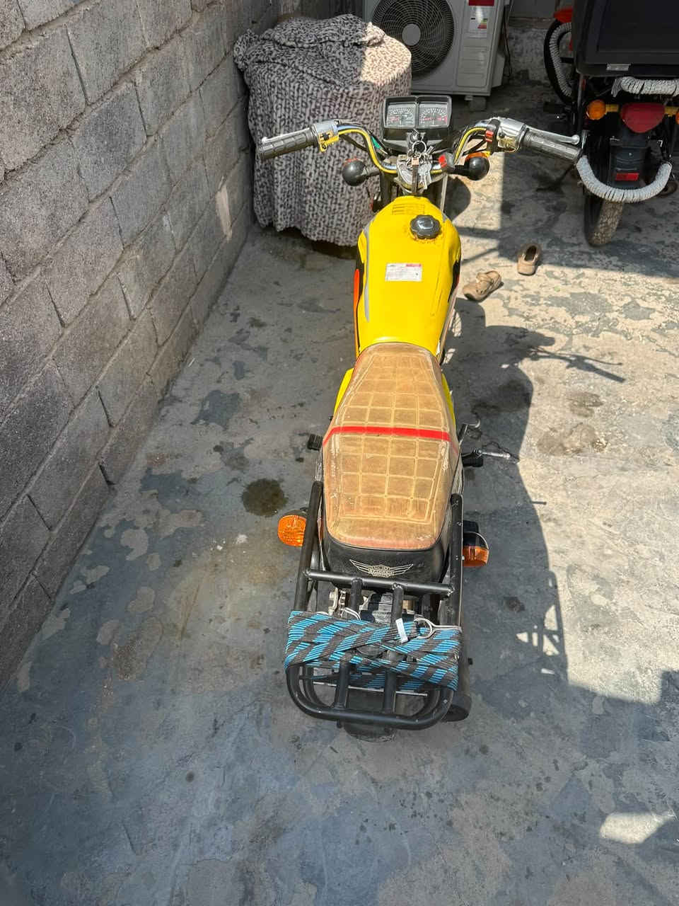 السلام عليكم٤ كير ٢٠٢١ فول الفول رقم وسنوية مفتوحه مره وحده سعرها ٩٥٠ وبيها مجال ***********
حي العامل قرب المول
