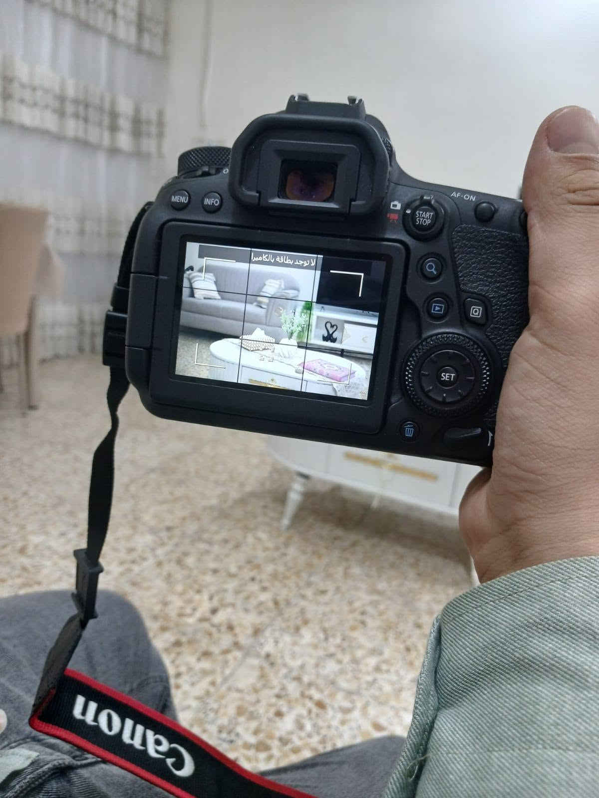 كامره كانون 6dمارك2. شتر 4ك نظيفه جدا 
مع عدسة 50 وفلتر 
كامل الملحقات 

السعر مليون و100 الف
