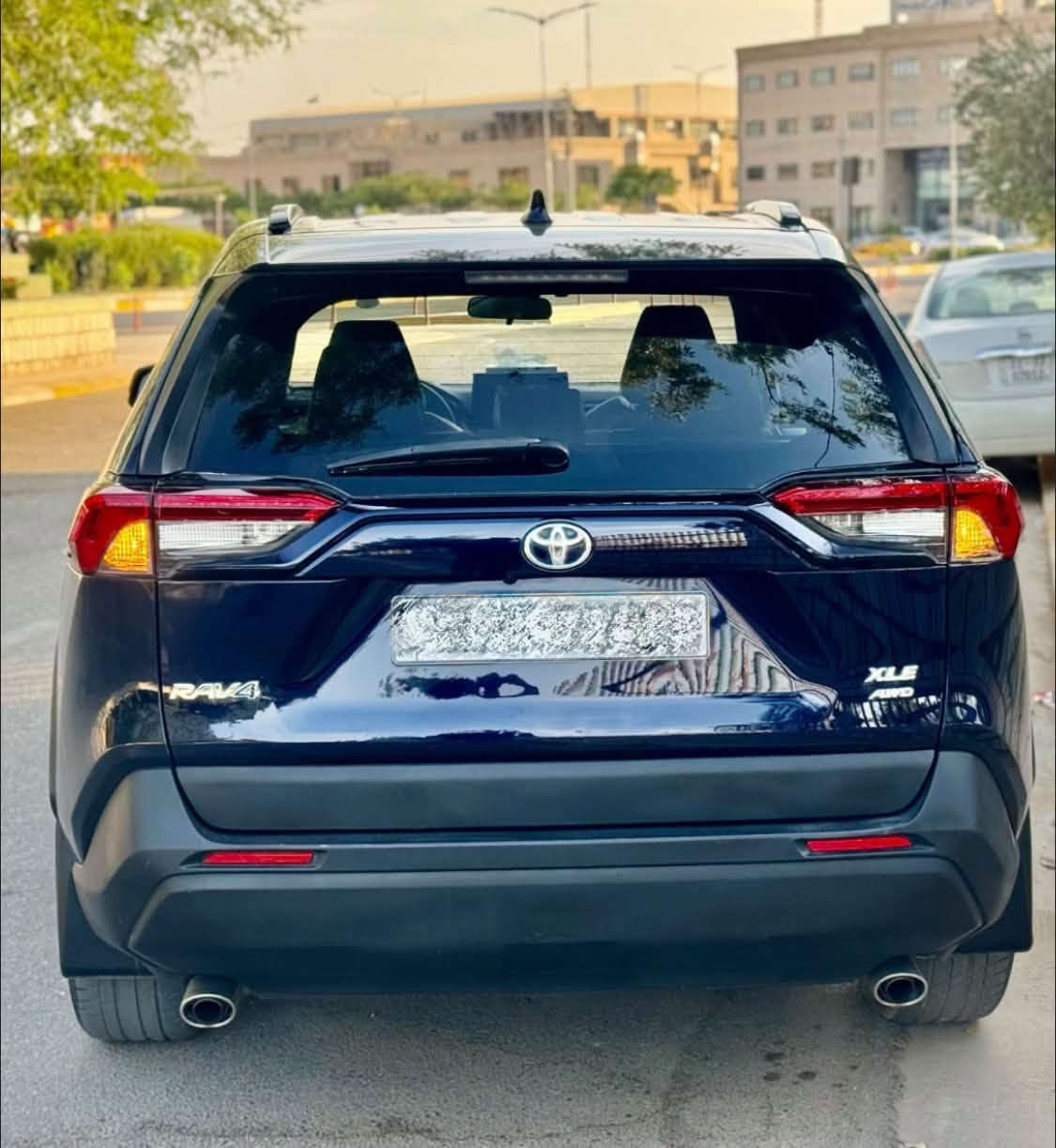 ***********
راف فور👉🏻2021 1/1 XLE امريكي بانزين

رقم اربيل  انكليزي
ماشيه 74كيلو
دفع رباعي 
فتحه سقف
جلد
باب خلفي كهربائي .
حادثه بصيط سونر مرفق  سياره بدون نقص 
رادارات 
كشنات تدفئه تبريد و كهربائي.
قطعتين تبريد
بصمه تشغيل بصمه ابواب
فحته
أنظمة ، مثل مثبت السرعة المتكيف، تحذير الاصطدام الأمامي، المحافظة على المسار، والتحذير من مغادرة المسار/سعر163

موقع&السليمانيه كلار
*********** واتساااااب او خاص
