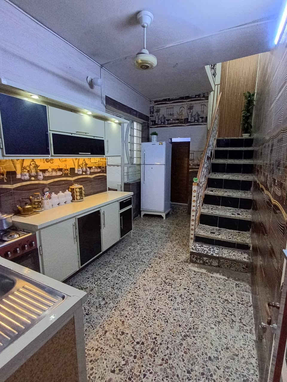 نص قطعه للبيع قطاع 48طابقين جاهزه السعر 120للاتصال ***********

