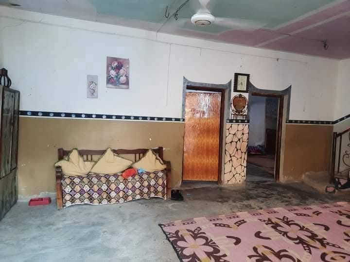 دار للبيع طابقين في الفلوجة حي الجولان قرب العلوة المساحة  ٢٤٥م يحتوي  الطابق الأول على غرفتين ٥في٤ مع صالة مع استقبال مع مطبخ مع منور مع حمام مع الصحيات
مع الحوش مساحة واسعة
الطابق الثاني غرفتين للاستفسار خاص اوالاتصال على الارقام التالية ***********
*********** بيع مستعجل 120 وبي مجال شي قليل موقعه حلو صاير ركن ومساحته جبيره وشارع ڱڵـه  صب ونضيف ومنطقه راقيه ونضيفه وحلوه اتصل ومانختلف
دار للبيع طابقين في الفلوجة حي الجولان قرب العلوة المساحة  ٢٤٥م يحتوي  الطابق الأول على غرفتين ٥في٤ مع صالة مع استقبال مع مطبخ مع منور مع حمام مع الصحيات
