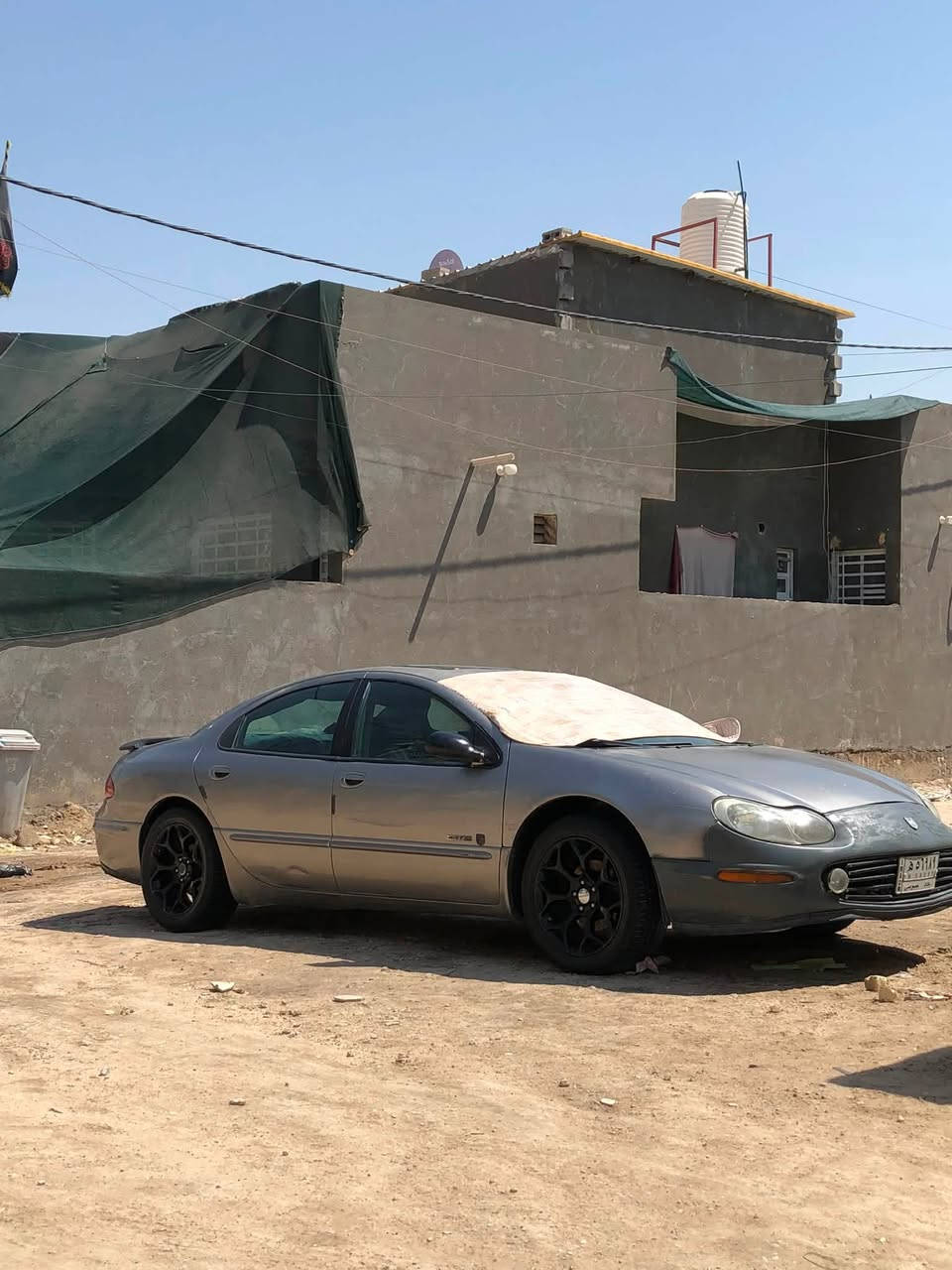 السلام عليكم للبيع دوج كلايسلر١٩٩٨ رقم بغداد تحويل مباشر سياره جاهزه من مكينه كير حداديه ٦٠/١٠٠ مكينه وكيرجدد ٦سلندر 🚀 تخم ويل وتاير مال جارجر شادلها غرفتها حلوه مكفوله لاصبغ ولاضربه سياره حلوه احلا من الصور بيه تراي ايشك الكاع شك شاشاه سنترلوك شوته رياضيه 
السعر 43 وبيه مجال ***********
