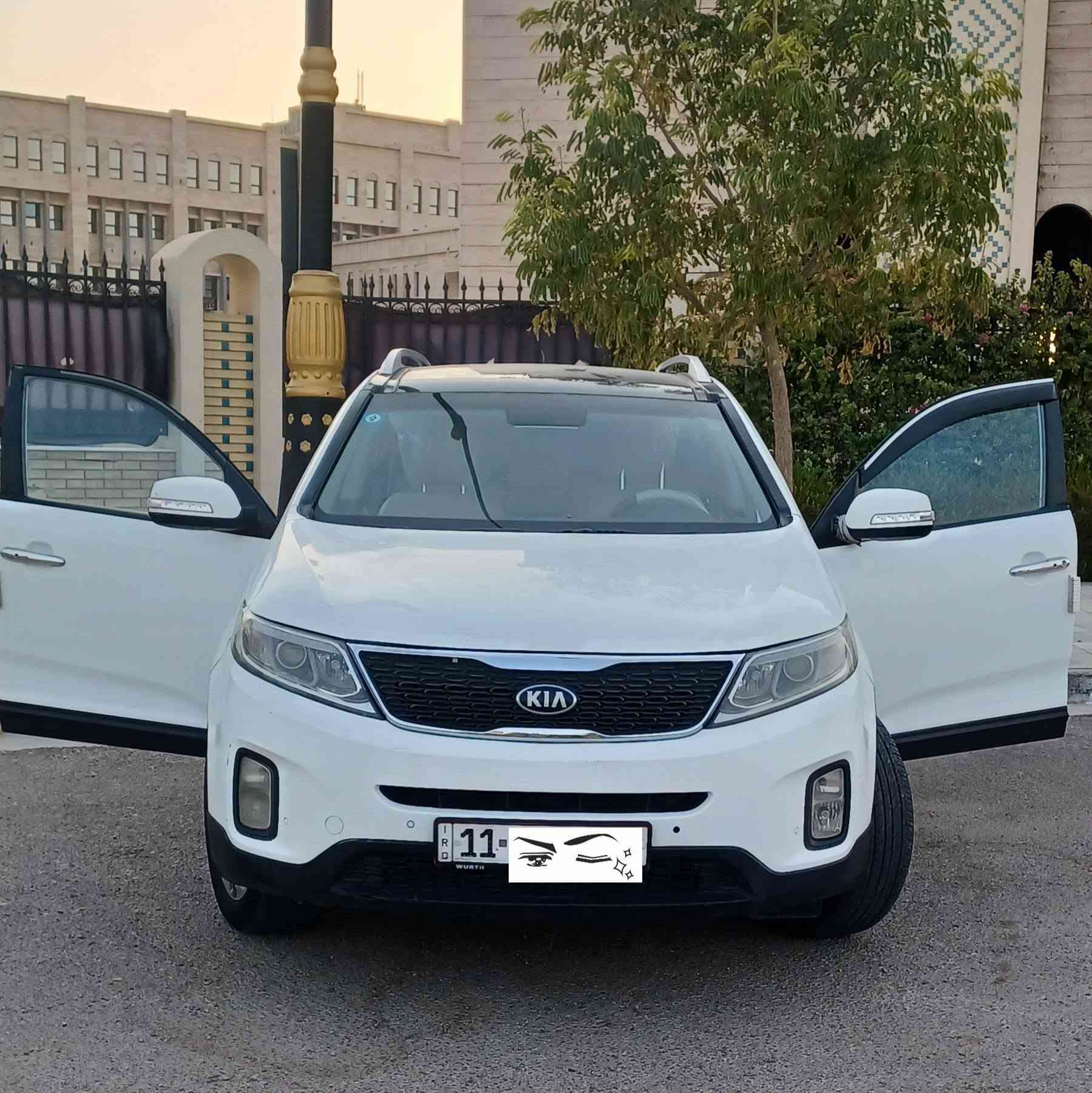 يالله سورنتو موديل 2014 رقم بغداد انكليزي تحويل مباشر فول مواصفات خنك حادث جامل وبابين صبغ حزام مكينة وكير وحدادية وتايرات وتبريد وكهربائيات خير من الله 
السعر 125 وبيهة مجال للطيبين مكاني كربلاء رقم صاحب السيارة(***********)
