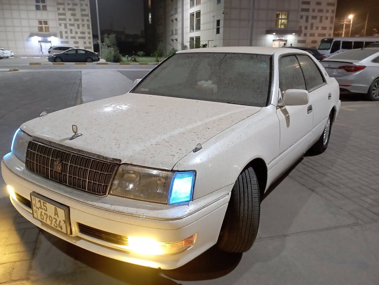 سعر 88 
راس الثور فلات موديل 98
محرك 3000 شاصي 55
تبريد امامي خلفي كشنات كهربائي 
رقم انبار انكليزي بسمي مداور بنجف
كصه ربع أمامي باقي مكفول 
*********** واتساب شغال
