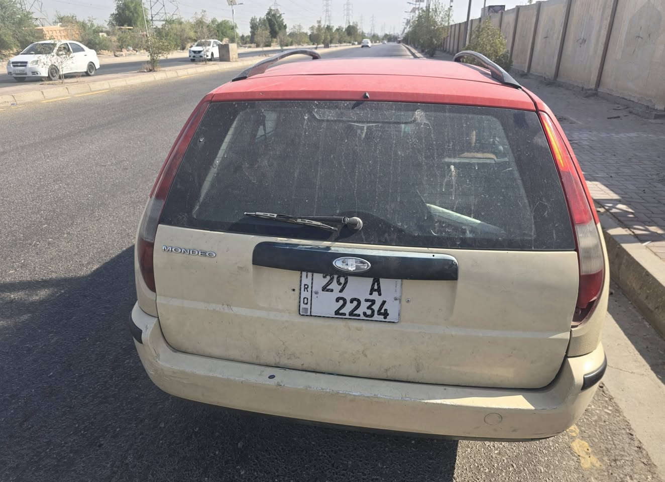 للبيع فورد مونديو محور كير ومحرك كامري 2200 خير من الله كير جديد حاوية تبريد منظومة جديدة كشرها نظيف حدادية نص عمر رقم واسط انكليزي مميز باسم صديقي مداور ثاني يوم السعر ٣٨ وبيها مجال حك الجية مكان السيارة نجف رقمي ***********
