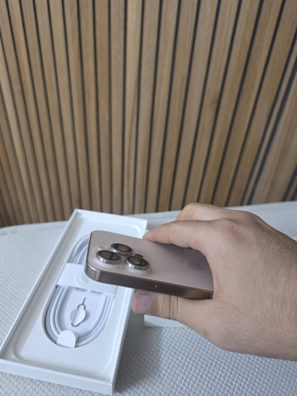 أيفون ١٦ برو ماكس  ، بطارية 🔋 98 بلادي
 ذاكرة 256 ، جهاز مكفول شخط مابي ، كامل ملحقات 
شاحنته غير مستخدمه بعدها  ع حطه الشركه 
سيمكارت مفايت بالجهاز  ولا متصل بي سابقا 
جهاز مال بيت ، السعر مليون و300
***********
بغداد الاعلام 
اذا موشراي لاتعبني خابر

نص مكتوب في الصور:
- 8:27
- حالة البطارية
- عادية
- تعمل بطارية iPhone هذه على النحو المتوقع. حول البطارية والضمان...
- الحد الأقصى للقدرة
- 98%
- هذا قياس لقدرة البطارية مقارنة بقدرتها عندما كانت جديدة. قد تتسبب القدرة المنخفضة بتقليل ساعات الاستخدام بين عملية الشحن والأخرى.
- عدد الدورات
- 180
- هذا هو عدد مرات استهلاك iPhone لقدرة البطارية.
- معرفة المزيد...
- تاريخ التصنيع
- نوفمبر 2024
- أول استخدام
- فبراير 2025
