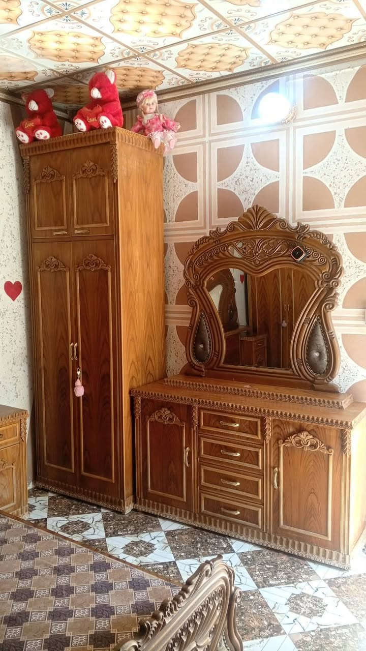 غرفه 5 ملحق مستعمل للبيع 
خشب ماليزي ثقيل 
السعر 1.150.000
للاستفسار الاتصال ***********
***********
