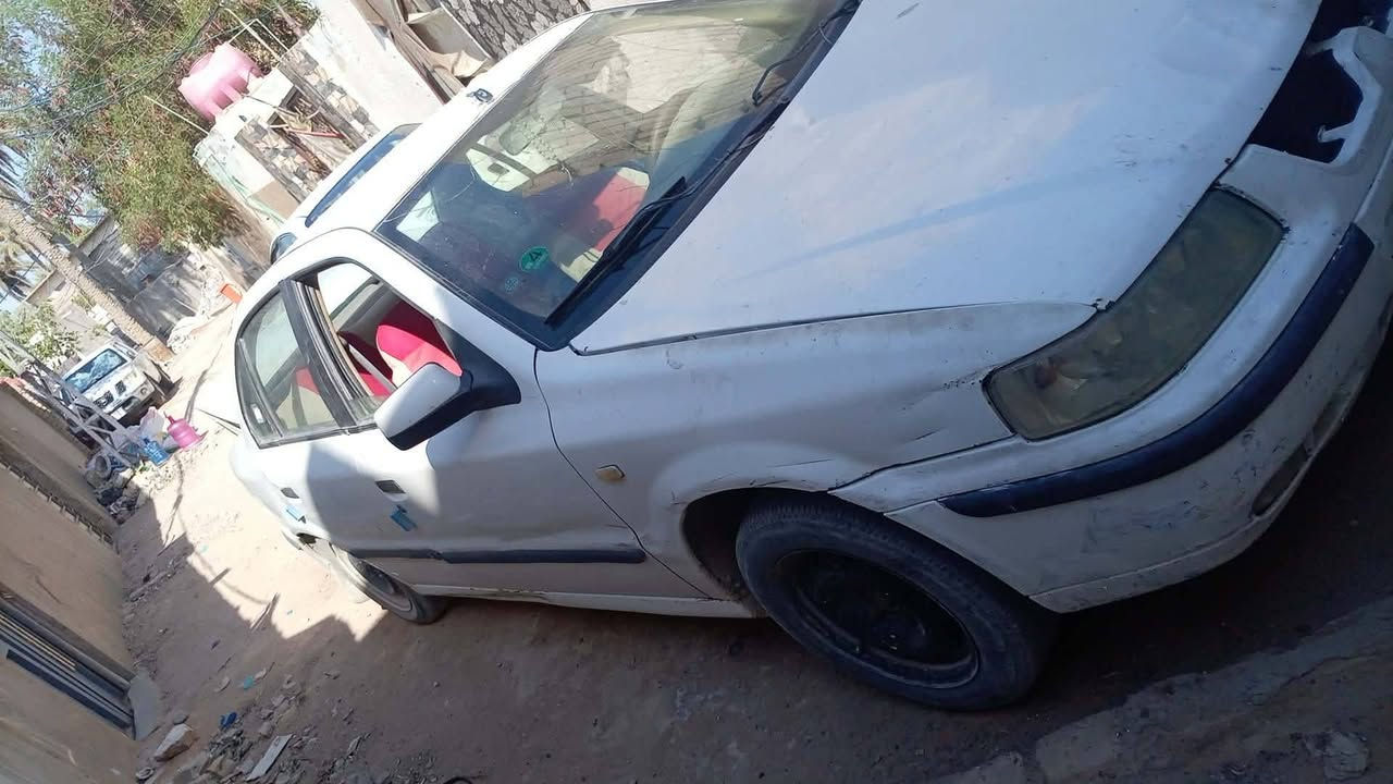 سمند موديل 2011 رقم الاماني قادسيه مكانه نجف محرك نضيف  كير جديد كهربائت شغاله مكفوله من الضربه القويه بيه بس دحجات خفيفه دواخل جديده السعر خاص مستعجل ع بيعته الموشراي لا يدخل خاص ***********
