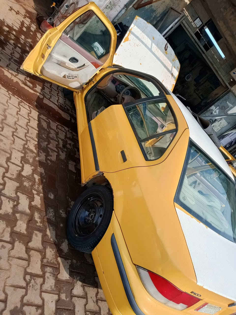 سمند • موديل ٢٠١١ • للبيع